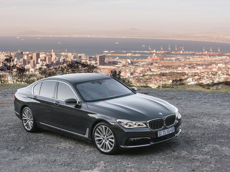  BMW 740i 2016 года  (ZA) (фото 29 из 30)